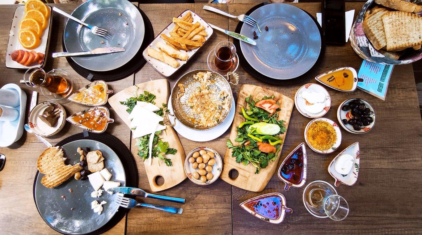 Adatepe Taş Cafe fotoğraf 3