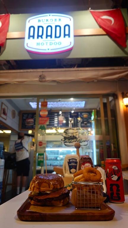 Arada Burger fotoğraf 5