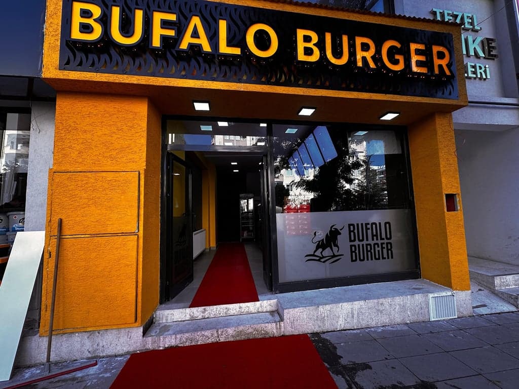 Bufalo burger van fotoğraf 4