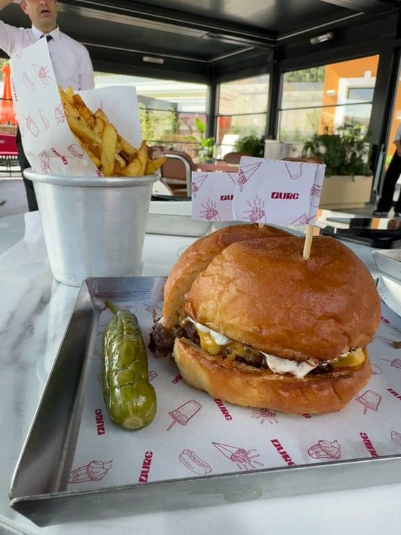 Burg Burger fotoğraf 2