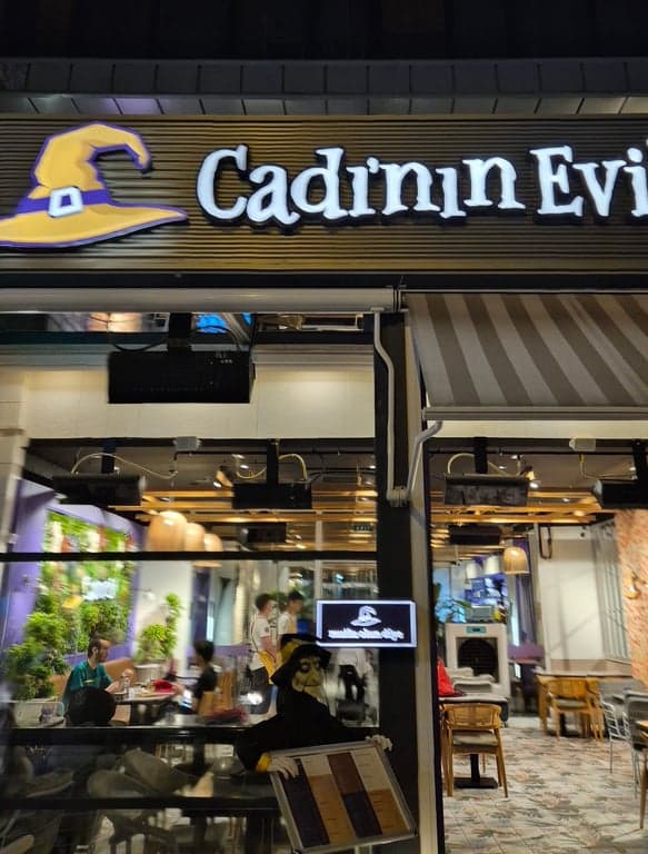 Cadı’nın Evi İstanbul Lens