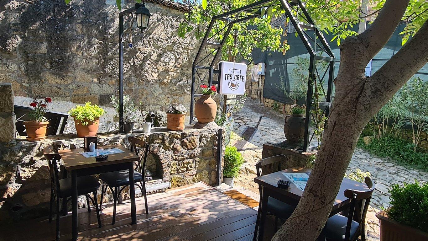 Adatepe Taş Cafe
