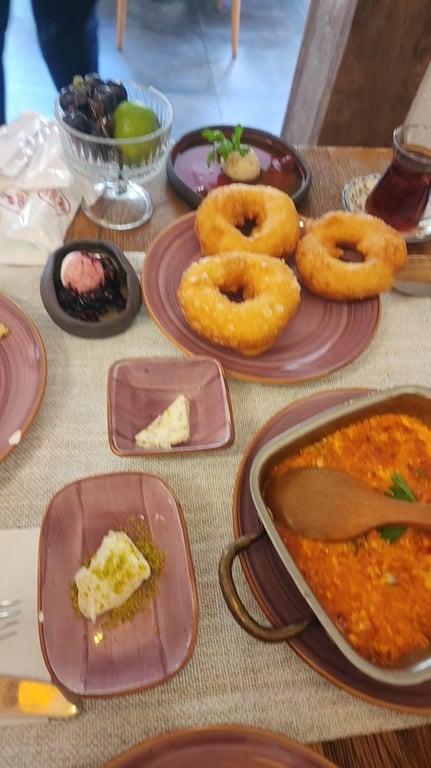 Vişne Bademli Kahvaltı fotoğraf 2