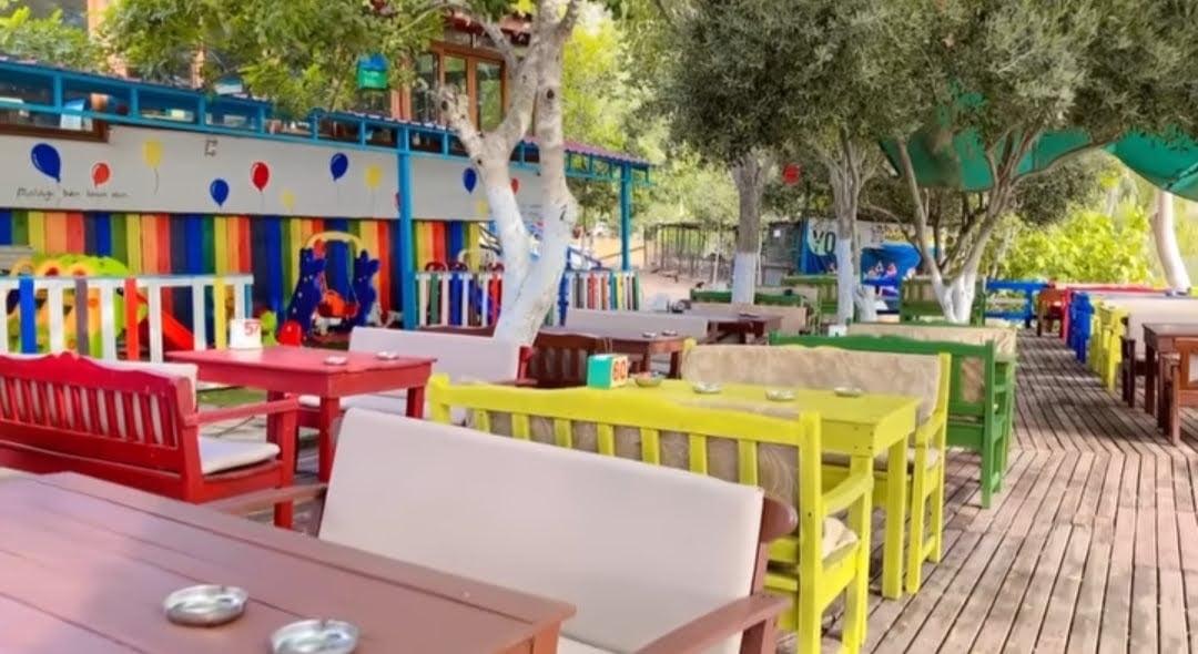 Yağmur Cafe & Restaurant (Göl Manzaralı & Brunch) fotoğraf 2