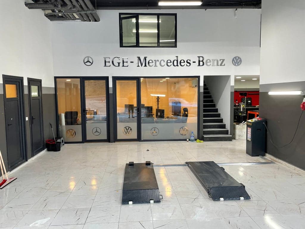 EGE-Mercedes-Benz fotoğraf 5