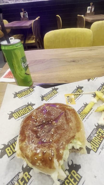 Etçi Mehmet Burger Yakuplu fotoğraf 2