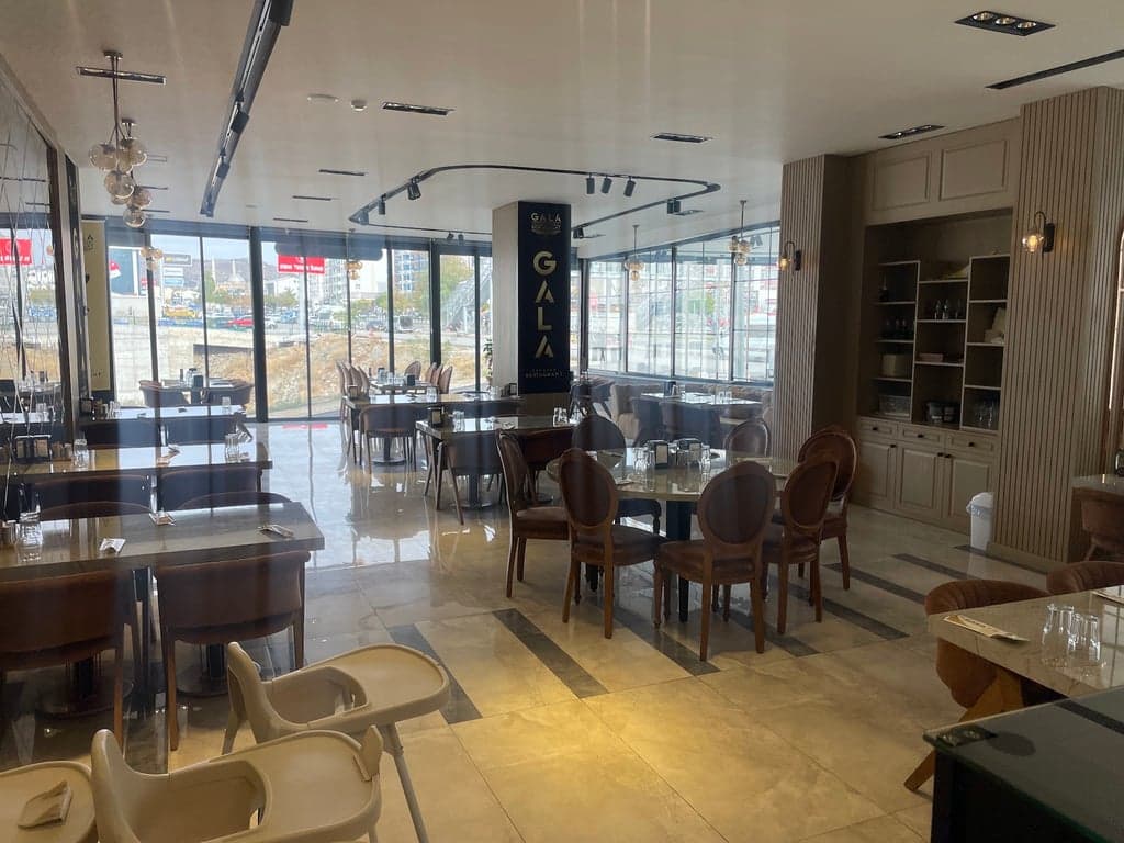 Gala Restaurant fotoğraf 1