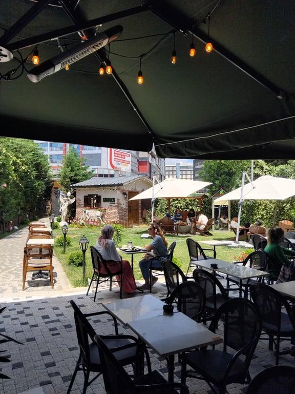 Groves Coffee And More fotoğraf 2