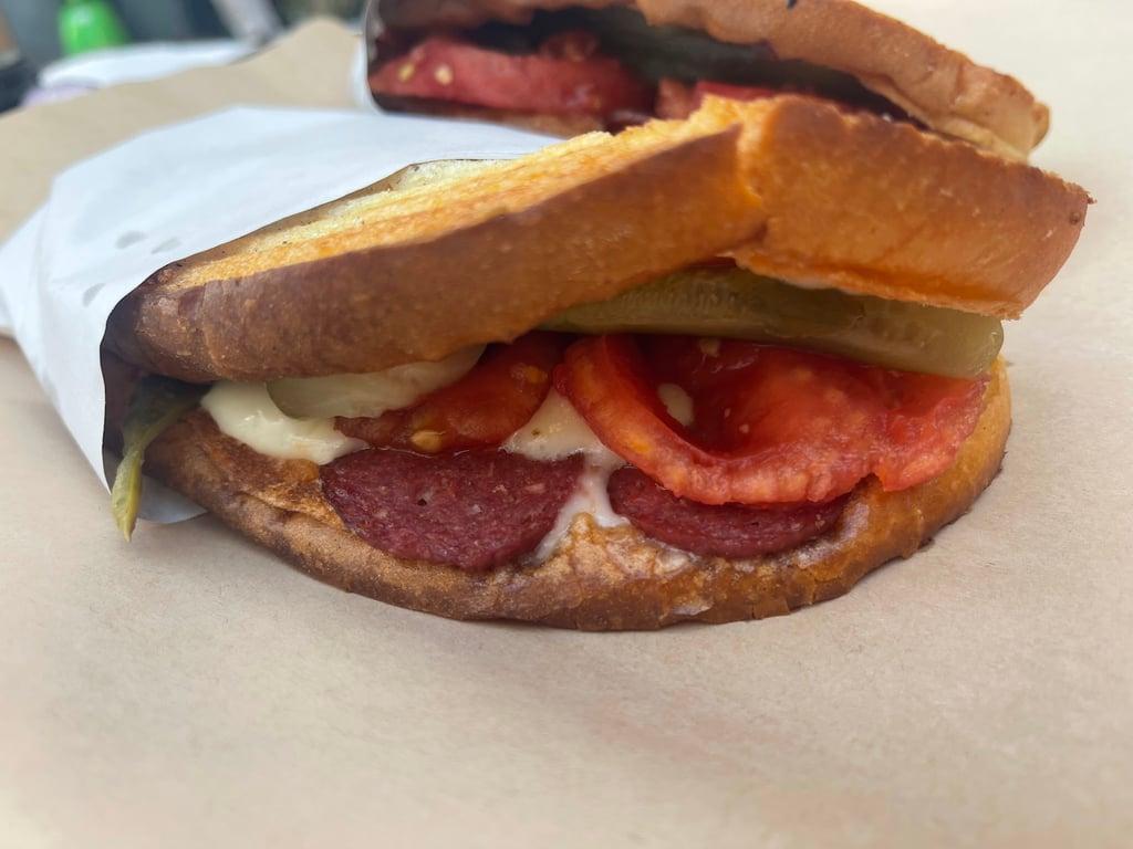 Hacıoğlu Aşkın Tost Evi fotoğraf 4
