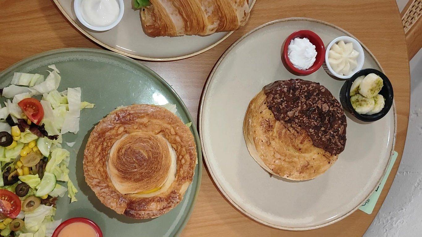 Happy Croissants fotoğraf 2