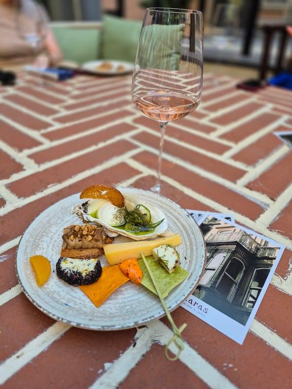 Karas Wine Bar & Bites fotoğraf 5