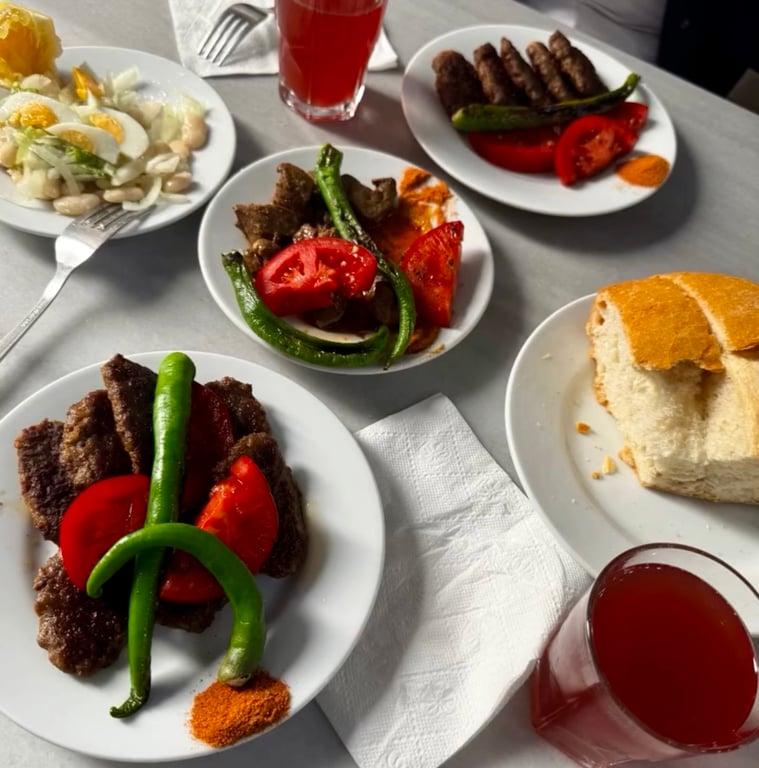 Lezzet Köftecisi fotoğraf 2