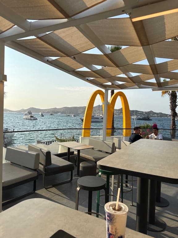 McDonald's Bodrum Yalıkavak fotoğraf 3