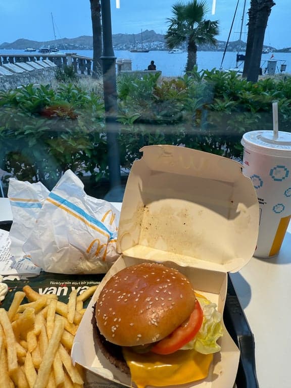 McDonald's Bodrum Yalıkavak fotoğraf 4