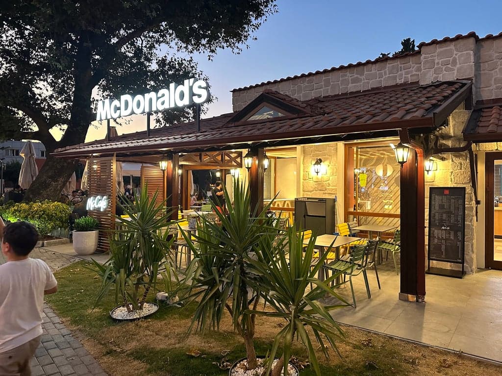 McDonald's İzmir Selçuk fotoğraf 5