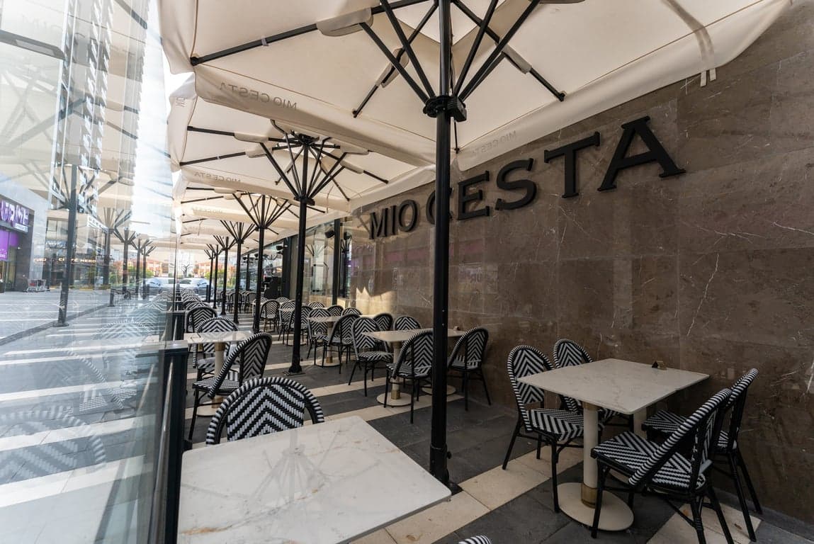 Mio Cesta | Cafe & Restaurant