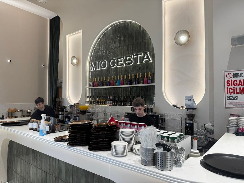 Mio Cesta | Cafe & Restaurant fotoğraf 3