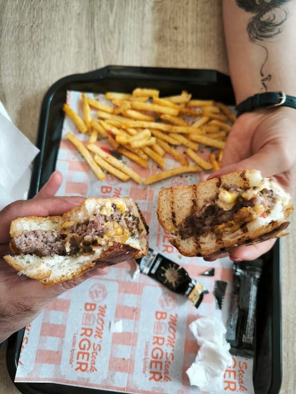 Mom Steak Burger Van Avm fotoğraf 4