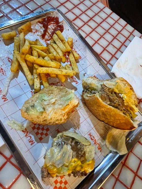 Munch Burger & Sokak Lezzetleri fotoğraf 3