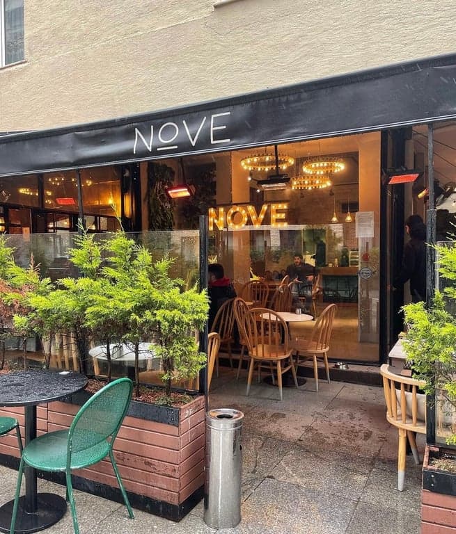 Nove Cadde