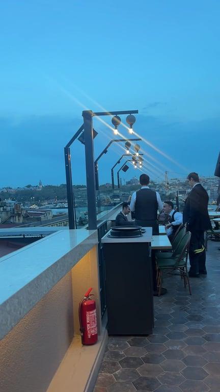 Opaque Rooftop Bar Karaköy fotoğraf 2