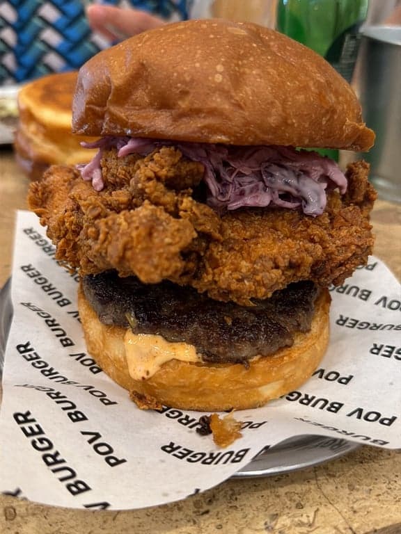 Pov Burger fotoğraf 4