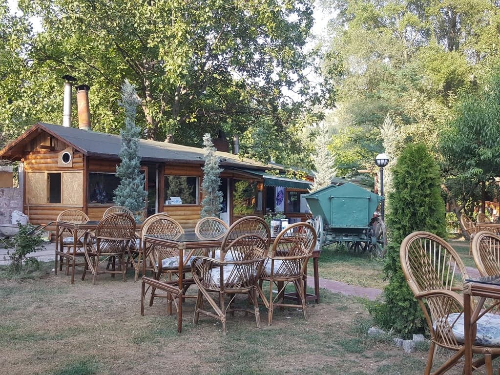 Saklıbahçe