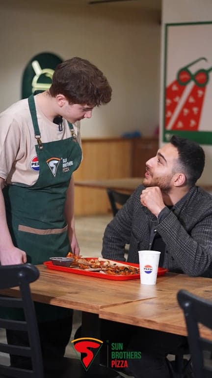 Sun Brothers Pizza Van fotoğraf 5