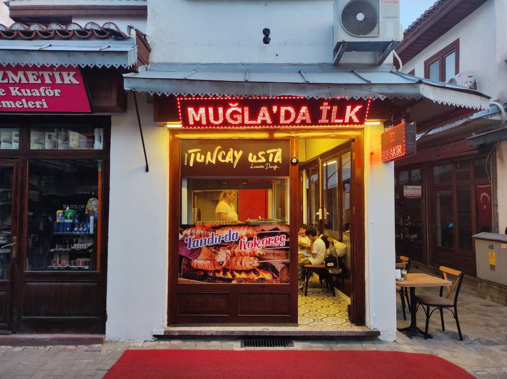 Tandırda kokoreç Tuncay usta