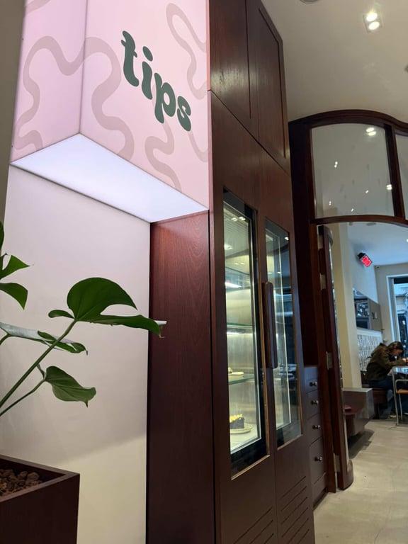 Tips Coffee & Eatery