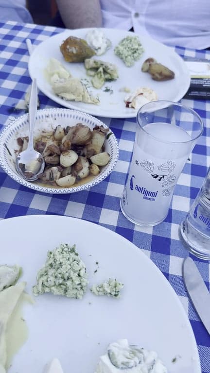 Traditional Taverna fotoğraf 10