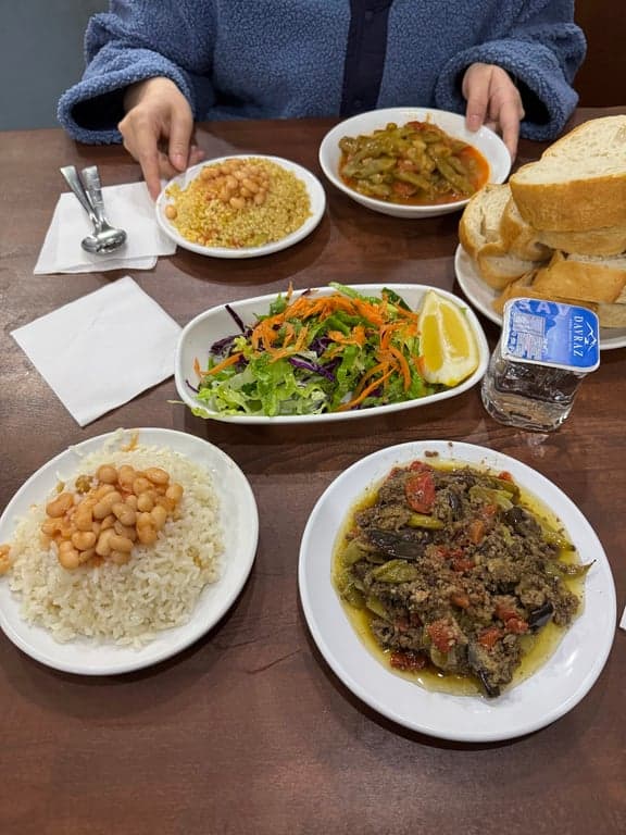 Uysal Aile Lokantası fotoğraf 4