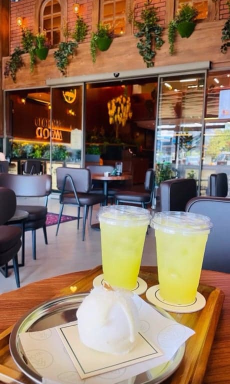 Wood Coffee Brunch & Bakery fotoğraf 3