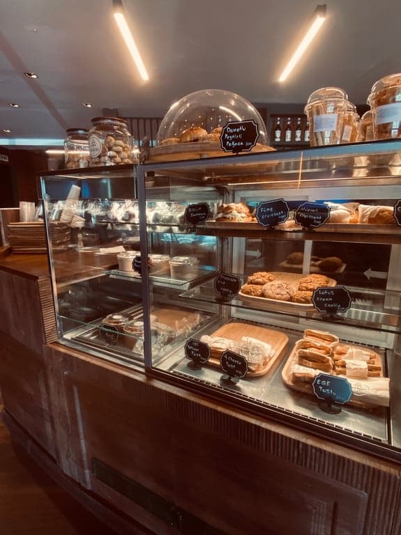 Wood Coffee Brunch & Bakery fotoğraf 6