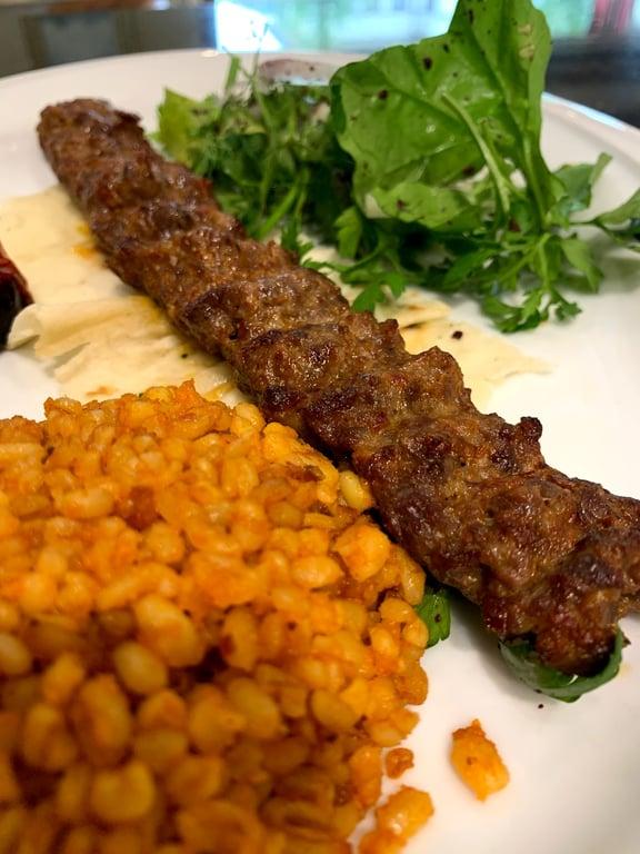 Sürgü Çamlıca Et Balık Restaurant fotoğraf 2