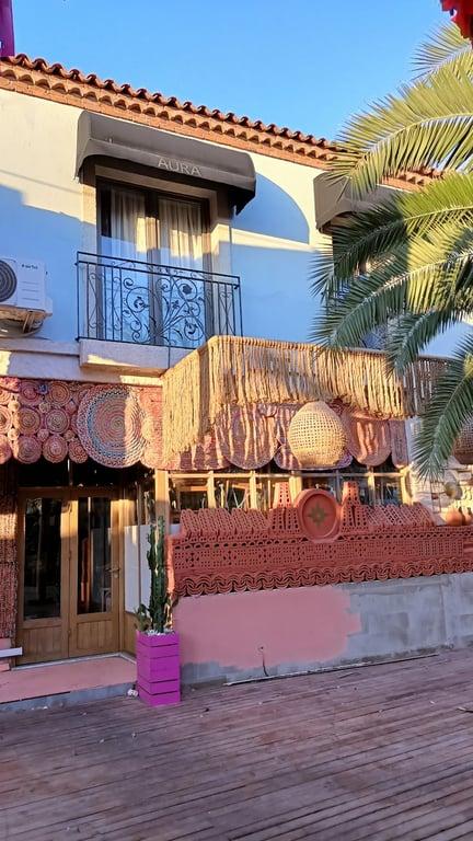 NUKU ALAÇATI : SEAFOOD RESTAURANT