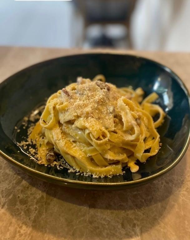 Emay’s Cuisine