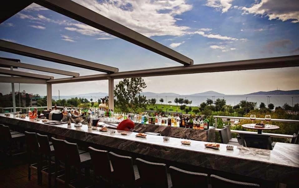 Mirror Restaurant & Bar fotoğraf 1