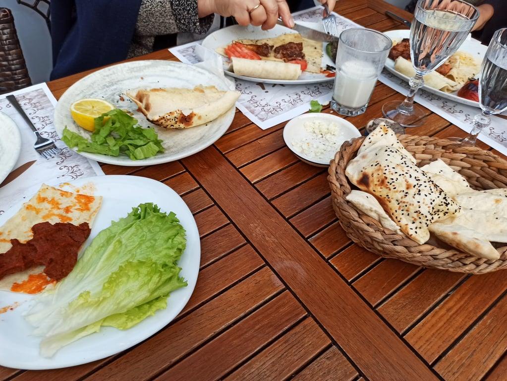 Tiryaki Yeniköy Kebab Restaurant - Sarıyer'in En Gözde Mekanı fotoğraf 10