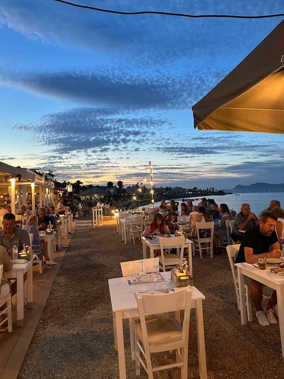Alberto Restaurant: Grill House & Seafood