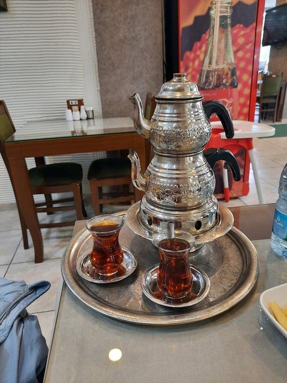 Öz Hanedan İskender