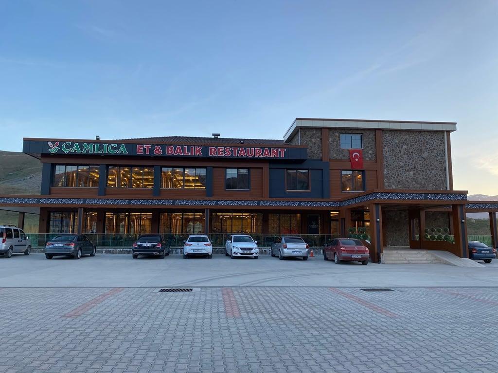 Sürgü Çamlıca Et Balık Restaurant fotoğraf 6
