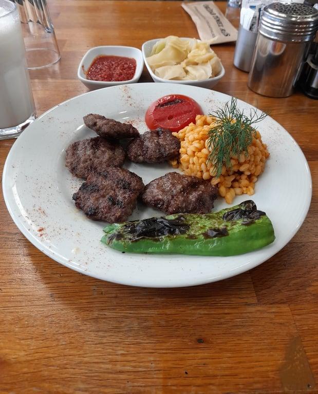 Akçaabat Köfte