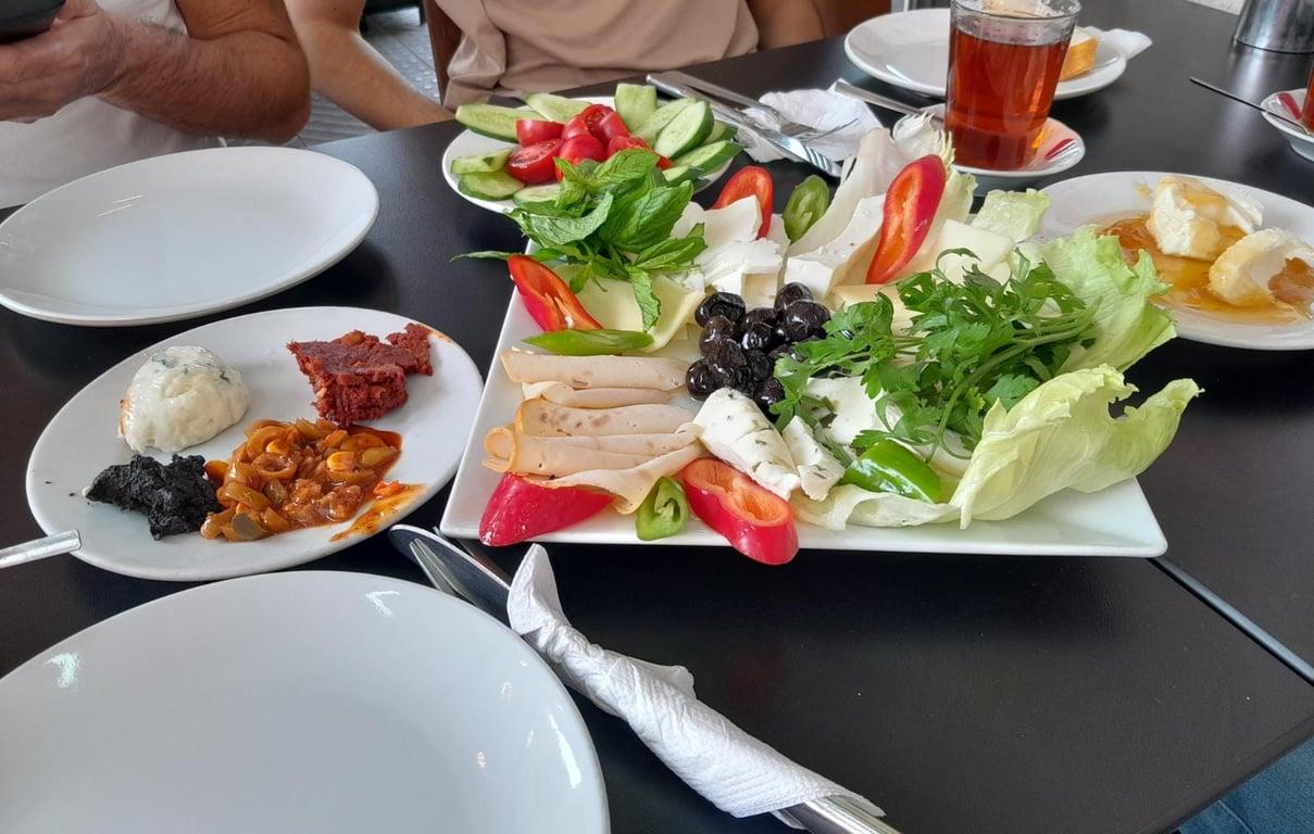 Beşiktaş Önder Büfe Döner fotoğraf 7