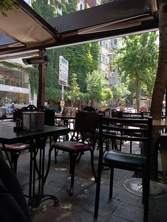 Kardeşler Kebap & Cafe Cihangir - Istanbul fotoğraf 2