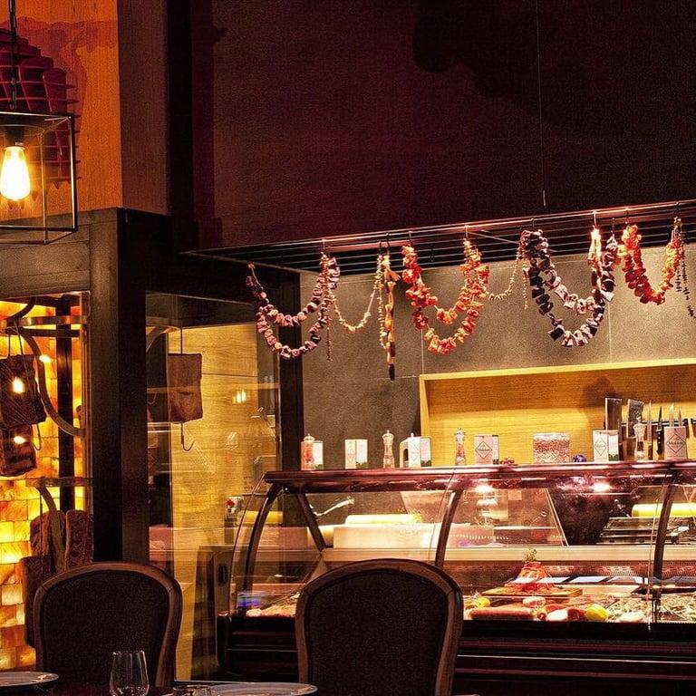 Beş Bıçak Steak House - Kasap fotoğraf 6