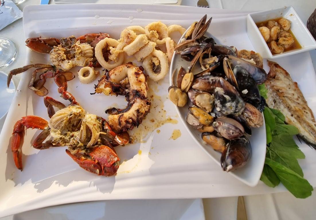 Liman Restaurant Ömer'in Yeri fotoğraf 2