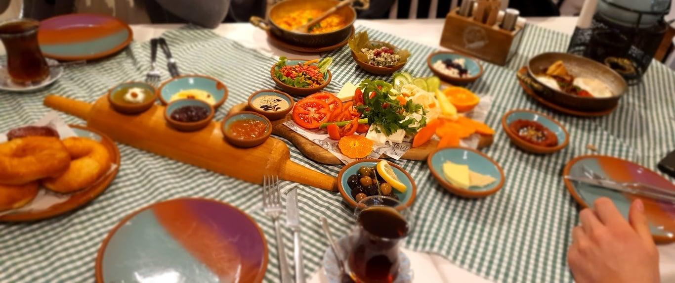 Çeşme Bazlama Kahvaltı Nişantaşı 1