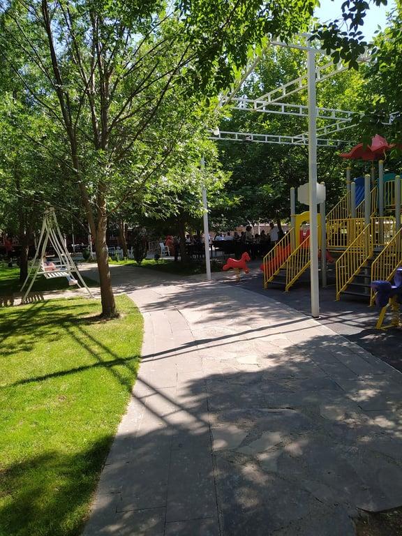 Sürgü Çamlıca Et Balık Restaurant fotoğraf 8