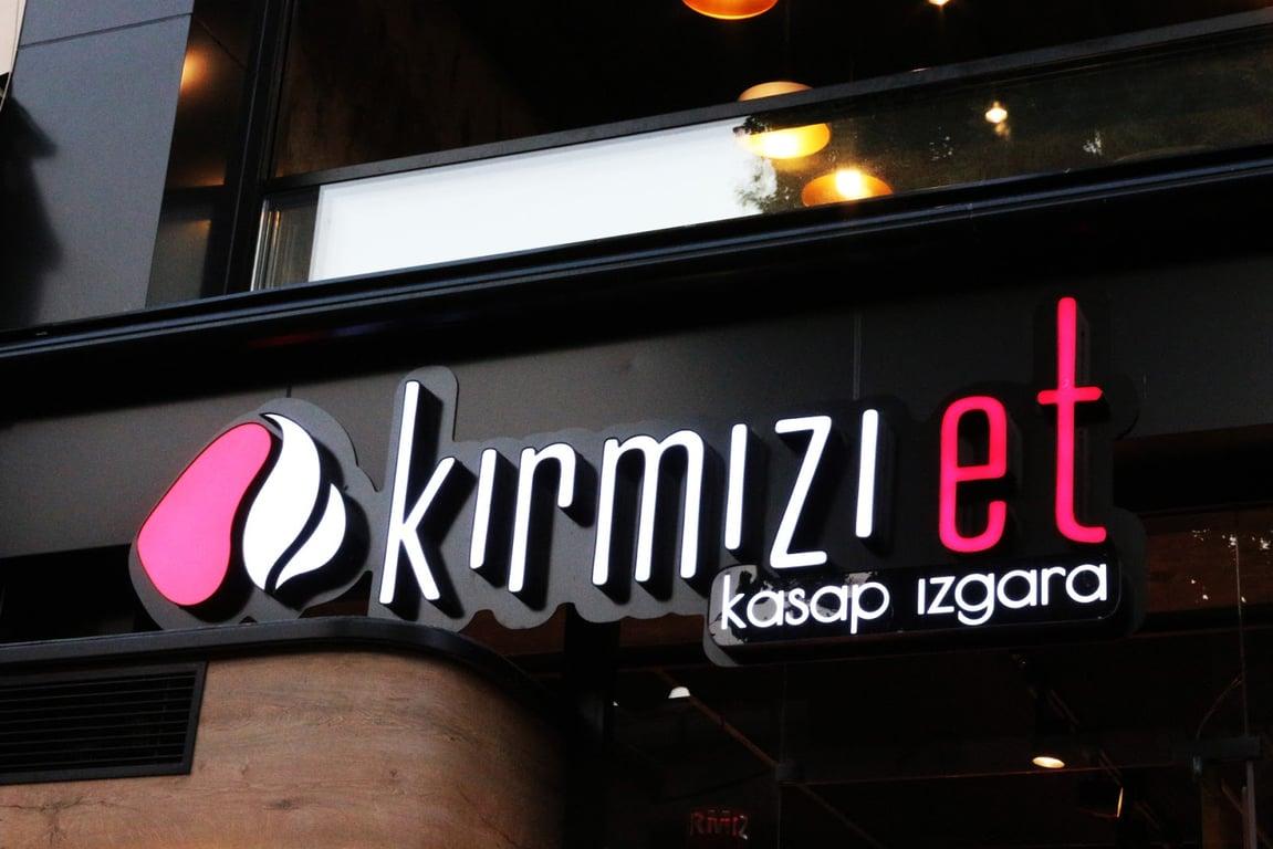 Kırmızı Et Steak Burger Sosis fotoğraf 4